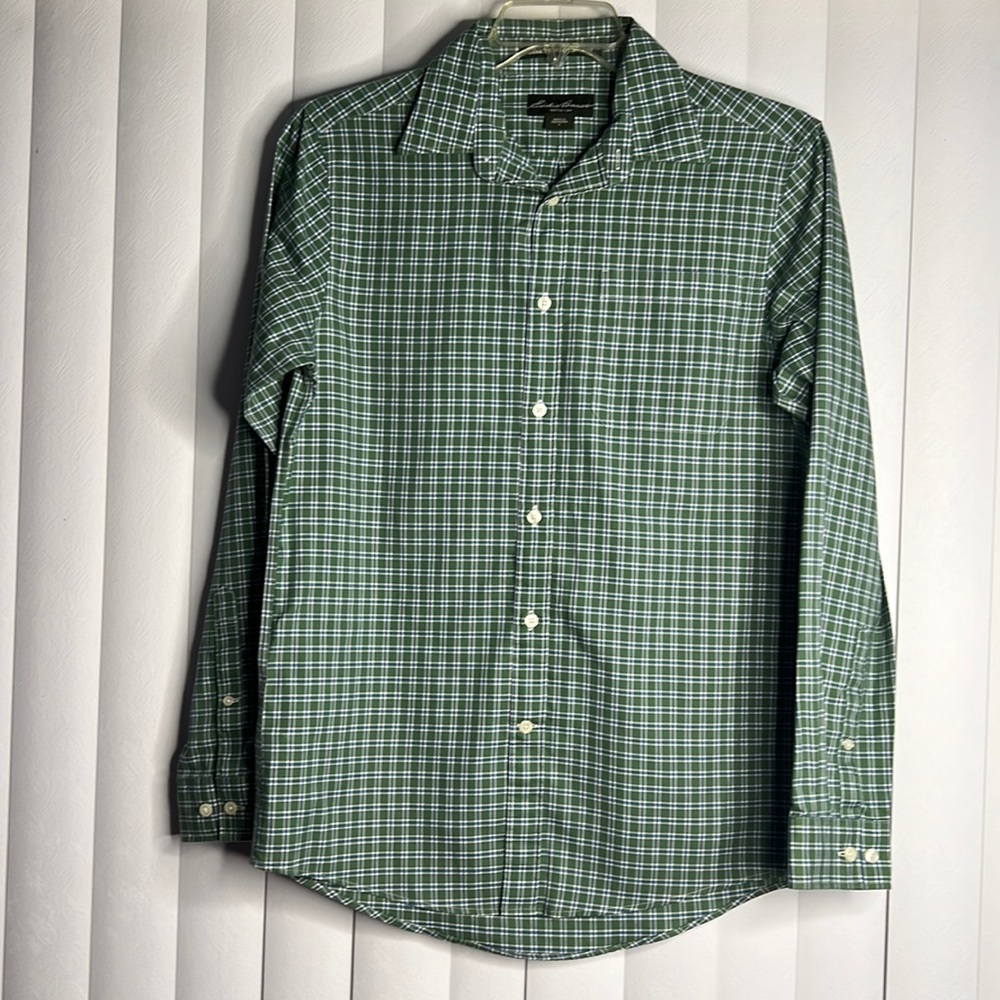 Shirt - Eddie Bauer wrinkle resistant classic fit casual button down shirt